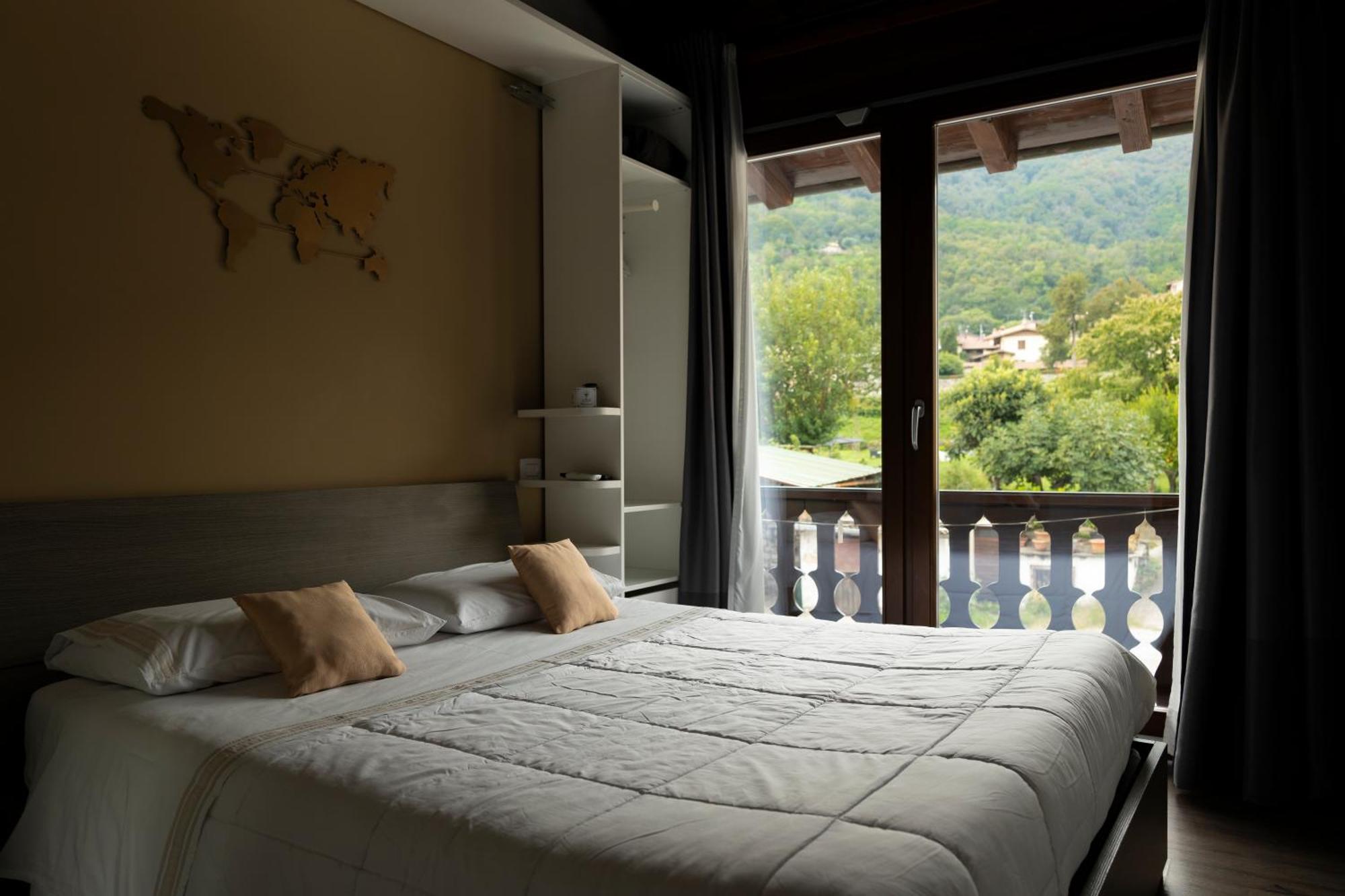 La Terrazza Sulle Vigne B&B 코르테프랑카 외부 사진